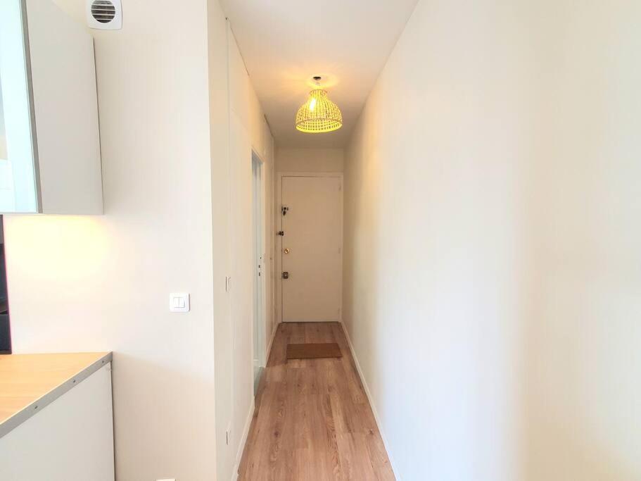 Appartement View Paris Door Location Metro